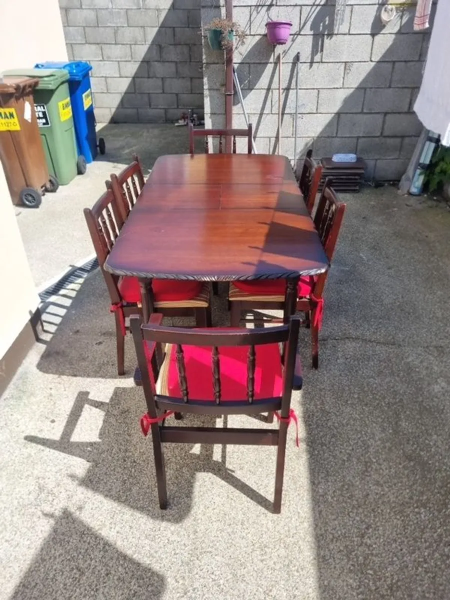 Dining room table and 6 chairs - Image 2