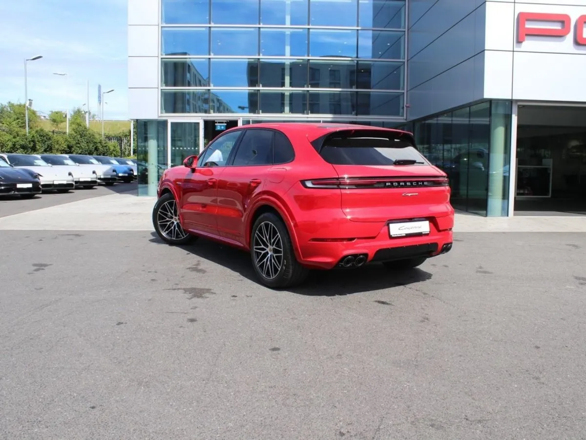 Porsche Cayenne E-hyrbid - Image 2
