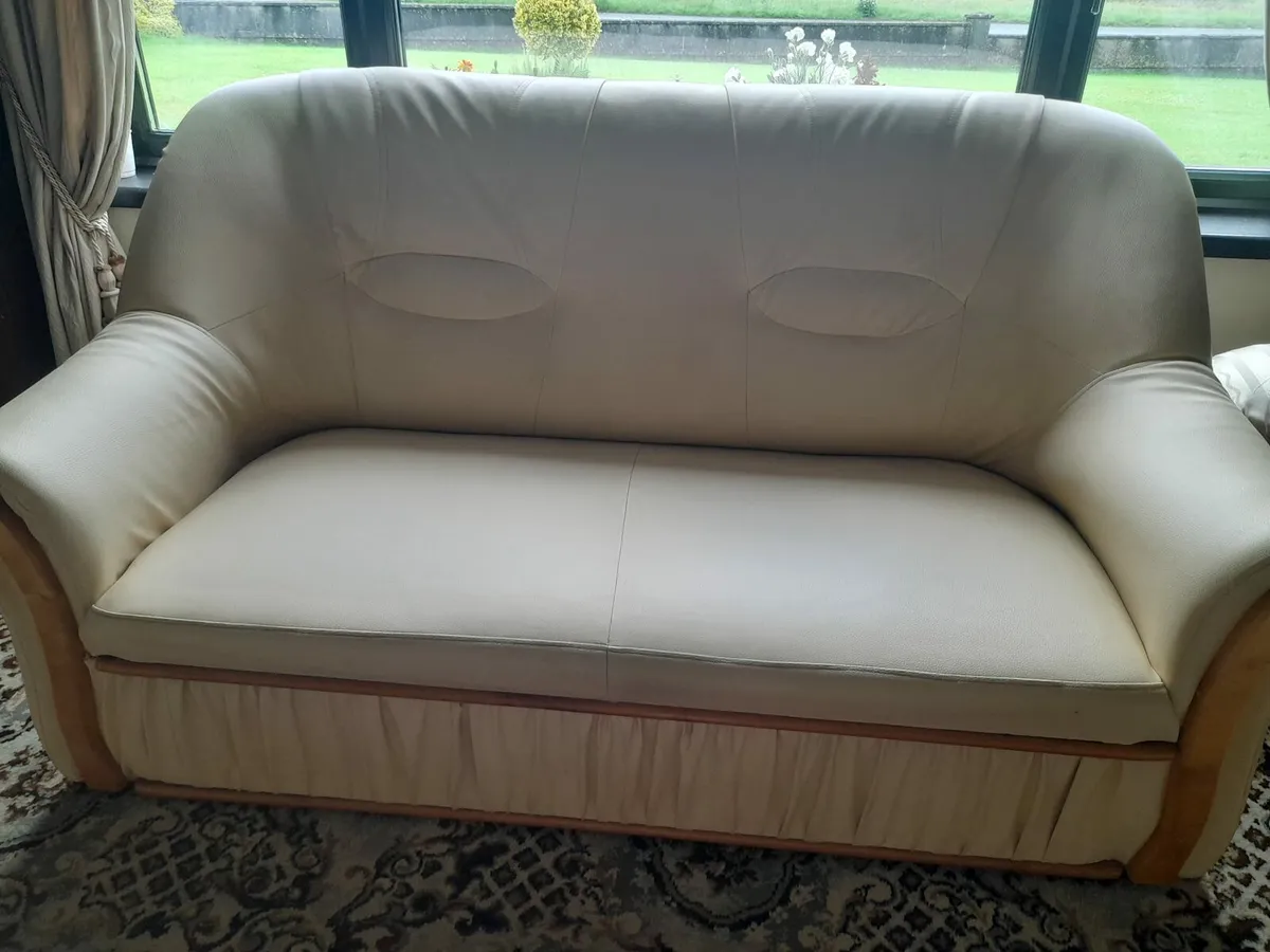 3 piece suite - Image 1