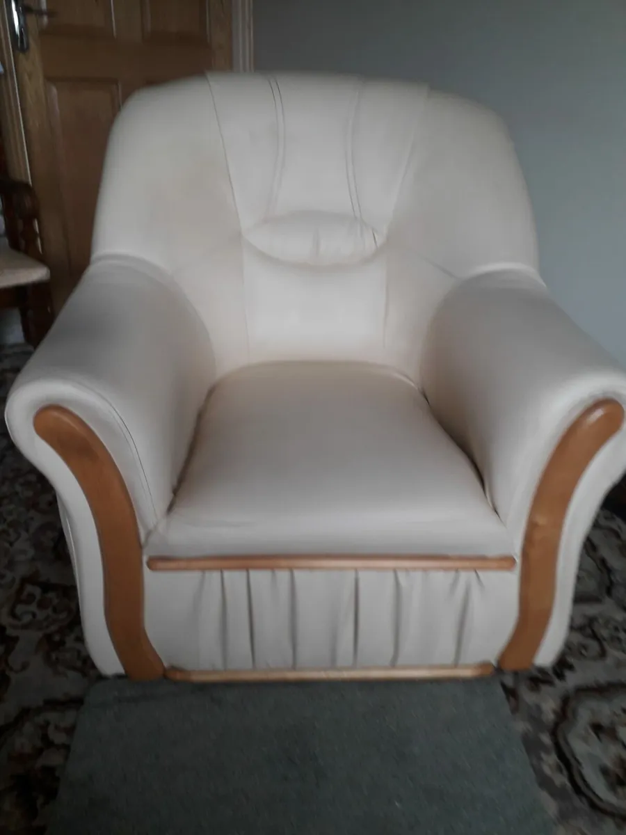 3 piece suite - Image 3