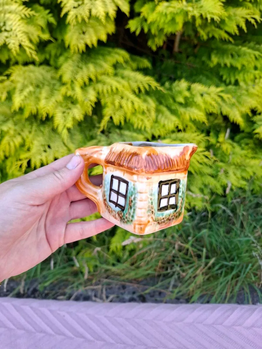 Cottage house milk jug postage possible