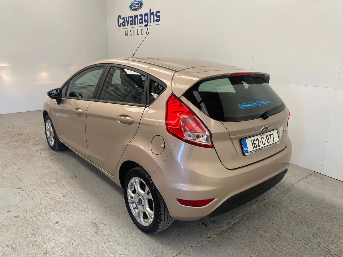 2016 Ford Fiesta Zetec 1.5 75ps M5 5dr - Image 4