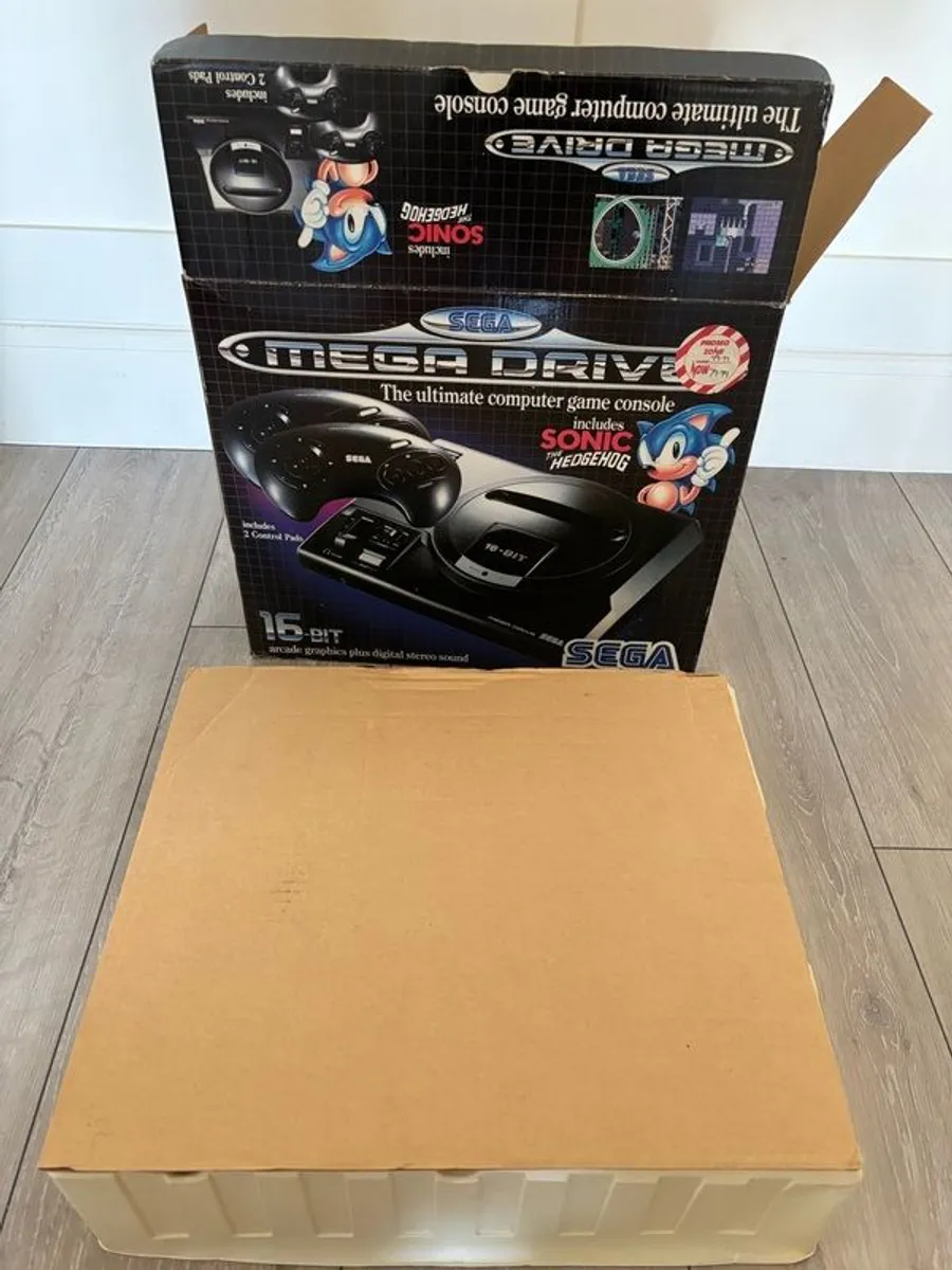 Sega Megadrive in great condition for sale - Image 3