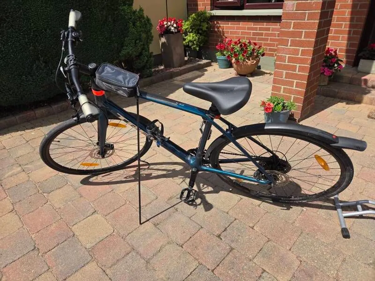 Trek FX4 Bicycle - Image 4