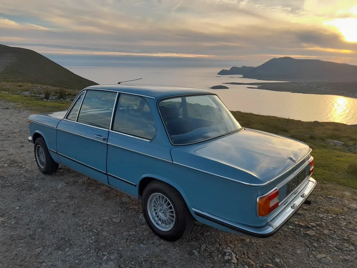 BMW 2002 - Image 1