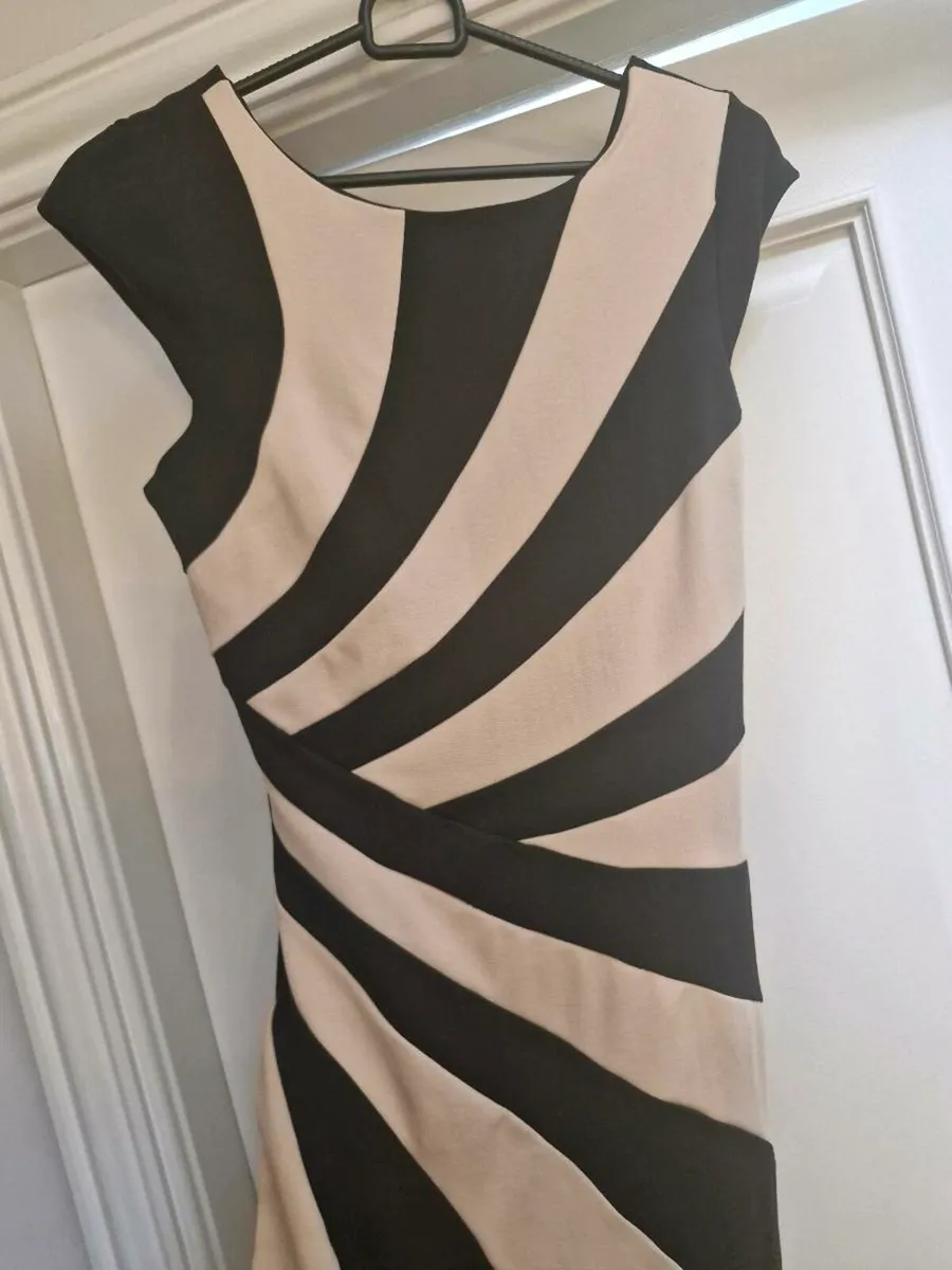 Lipsy Dress - Image 2