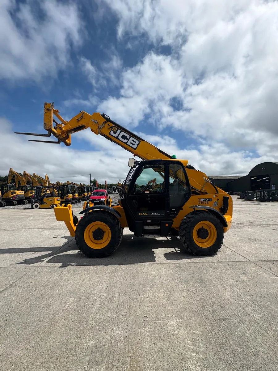2021 JCB 540V140 Telehandler - Image 1