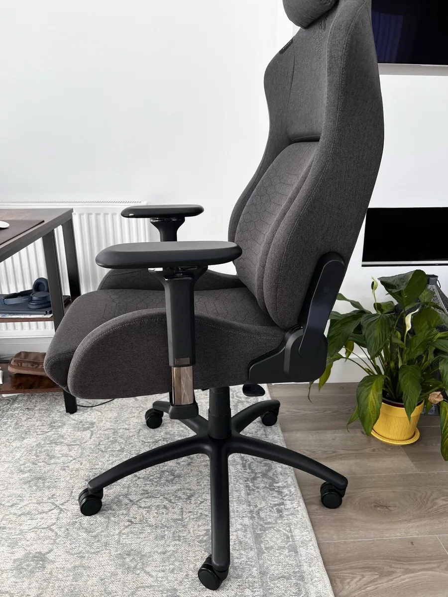 Razer Iskur Fabric XL - Big Ergonomic Gaming Chair - Image 3