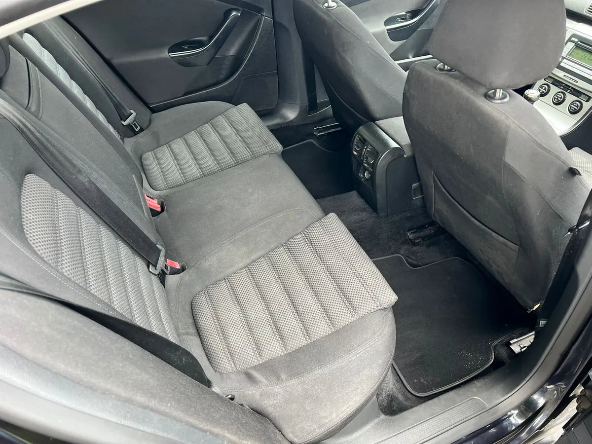 Volkswagen Passat 2007 1.6 FSI new nct 7/26 low km - Image 3