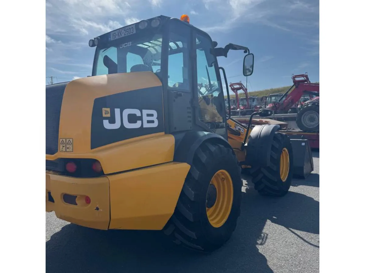 JCB 320S PIVOT STEER - Image 4