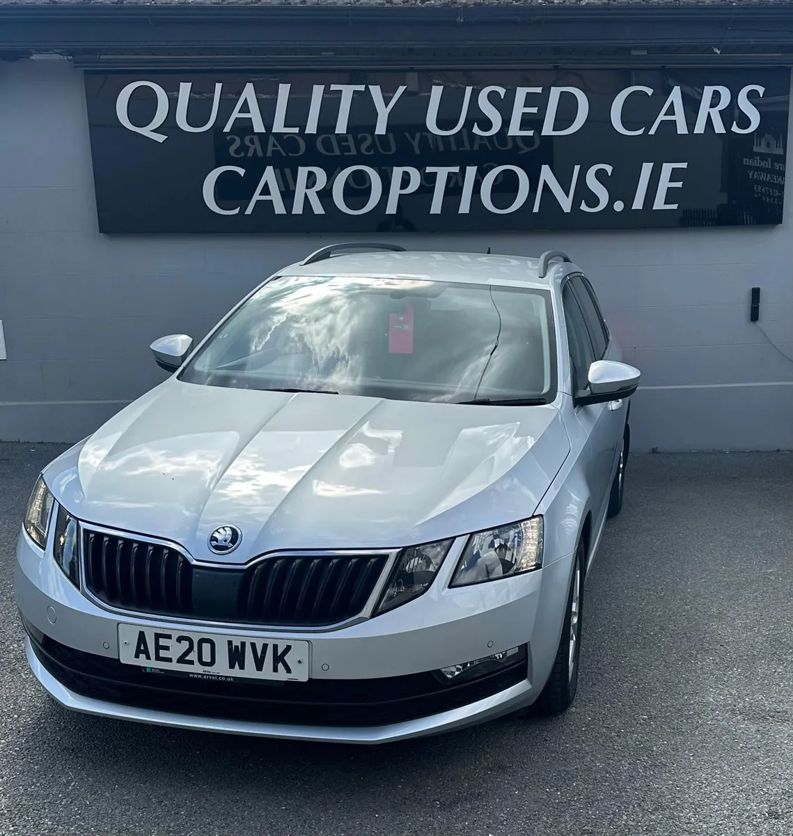 SKODA OCTAVIA SE TECHNOLOGY TDI//1 YEARS TAX// - Image 4
