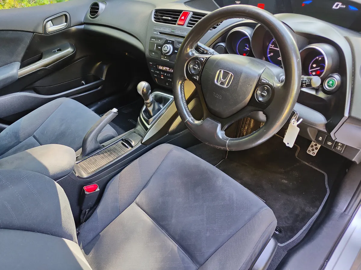 Honda Civic 2013 1.6 I-DTEC new nct 7/26 tax 8/25 - Image 3