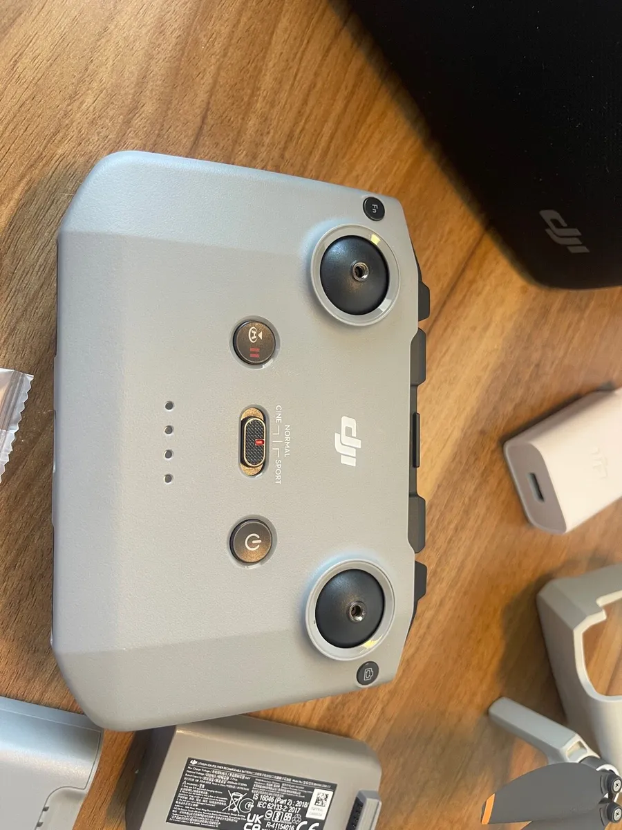 DJI Mini 2 Fly More Combo - Image 2
