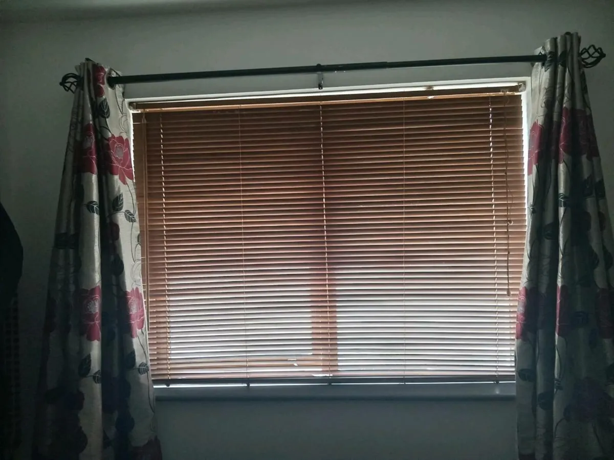 Blinds x 2 - Image 2