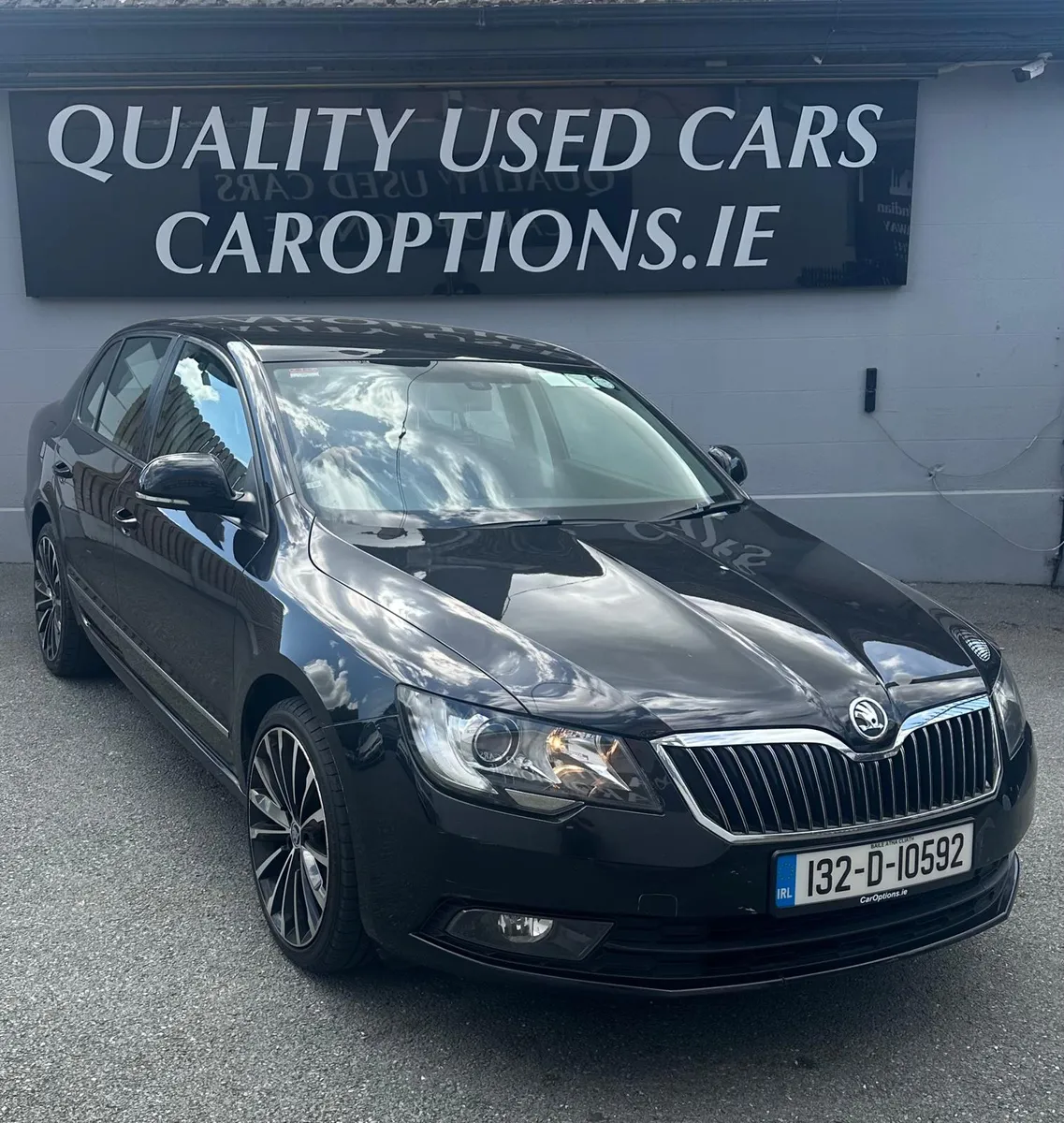 SKODA SUPERB ACTIVE 1.6 TDI 105HP//ONLY 200 TAX// - Image 3