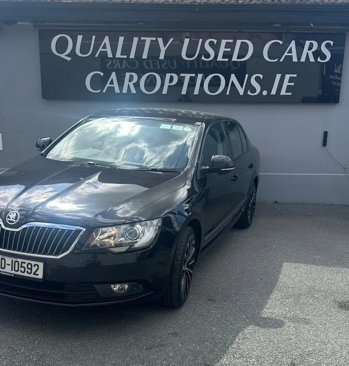 SKODA SUPERB ACTIVE 1.6 TDI 105HP//ONLY 200 TAX// - Image 4