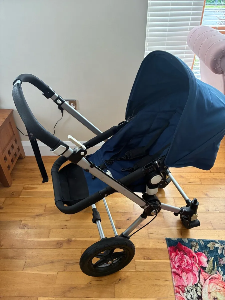 Bugaboo Buggy with buggy board - Image 1