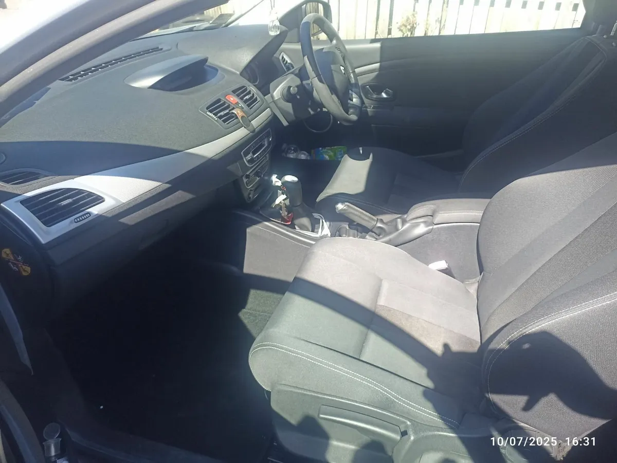 Renault Megane 2010 - Image 3