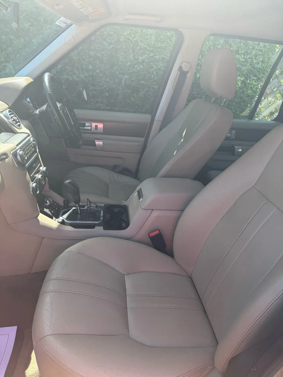 Land Rover Discovery 4 - Image 3