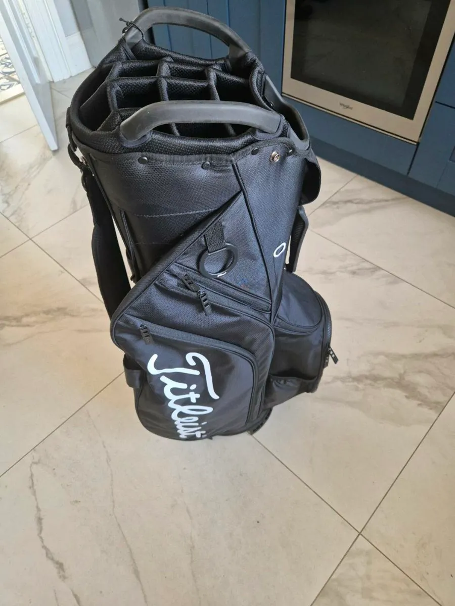 Titleist golf cart bag brand new - Image 3