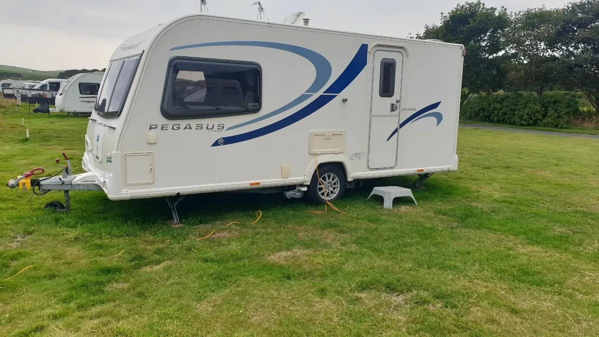 2011 2 Berth Caravan - Image 3