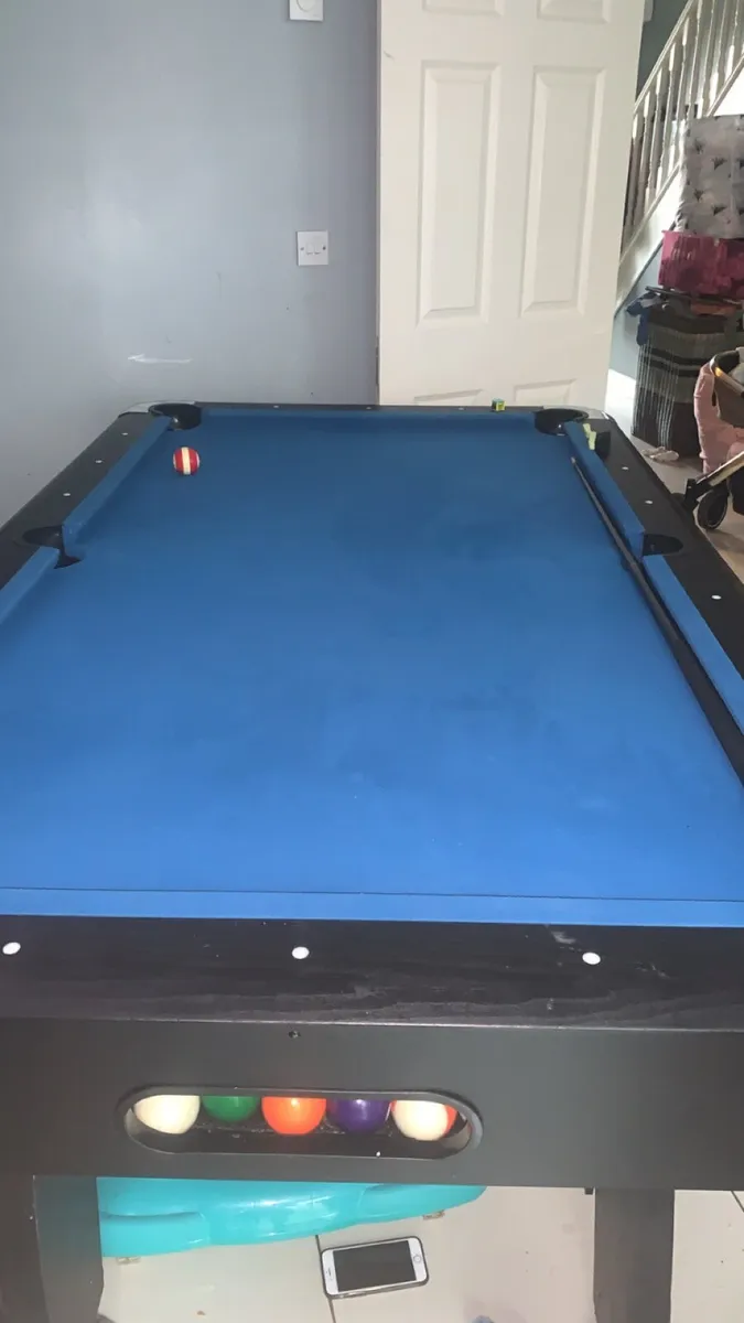 Pool table - Image 4