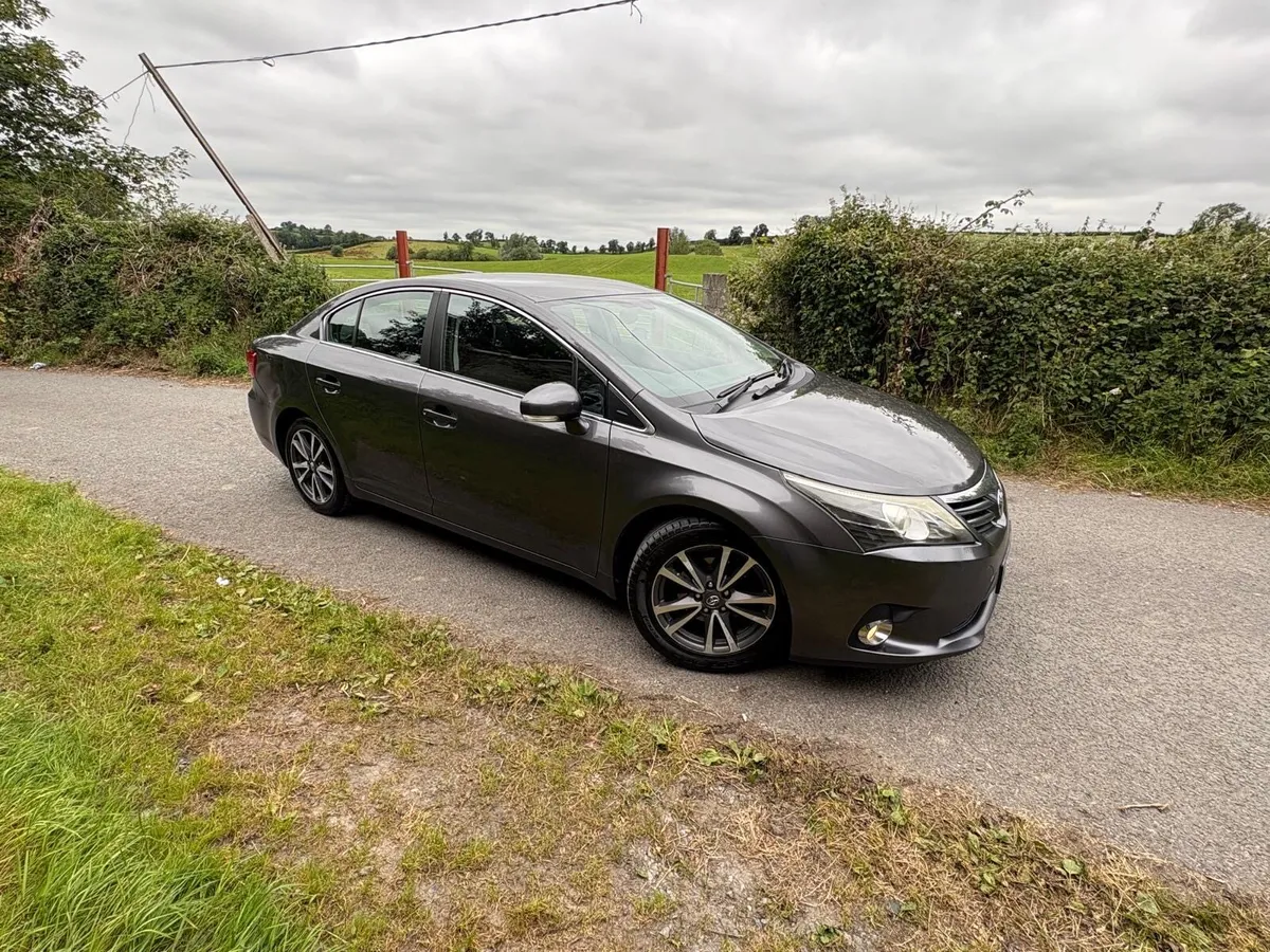 2012 Toyota Avensis 2.0D4D ICON HIGH SPEC - Image 2