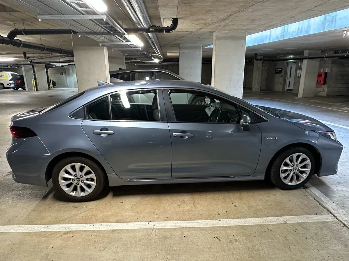 Toyota Corolla - Image 3