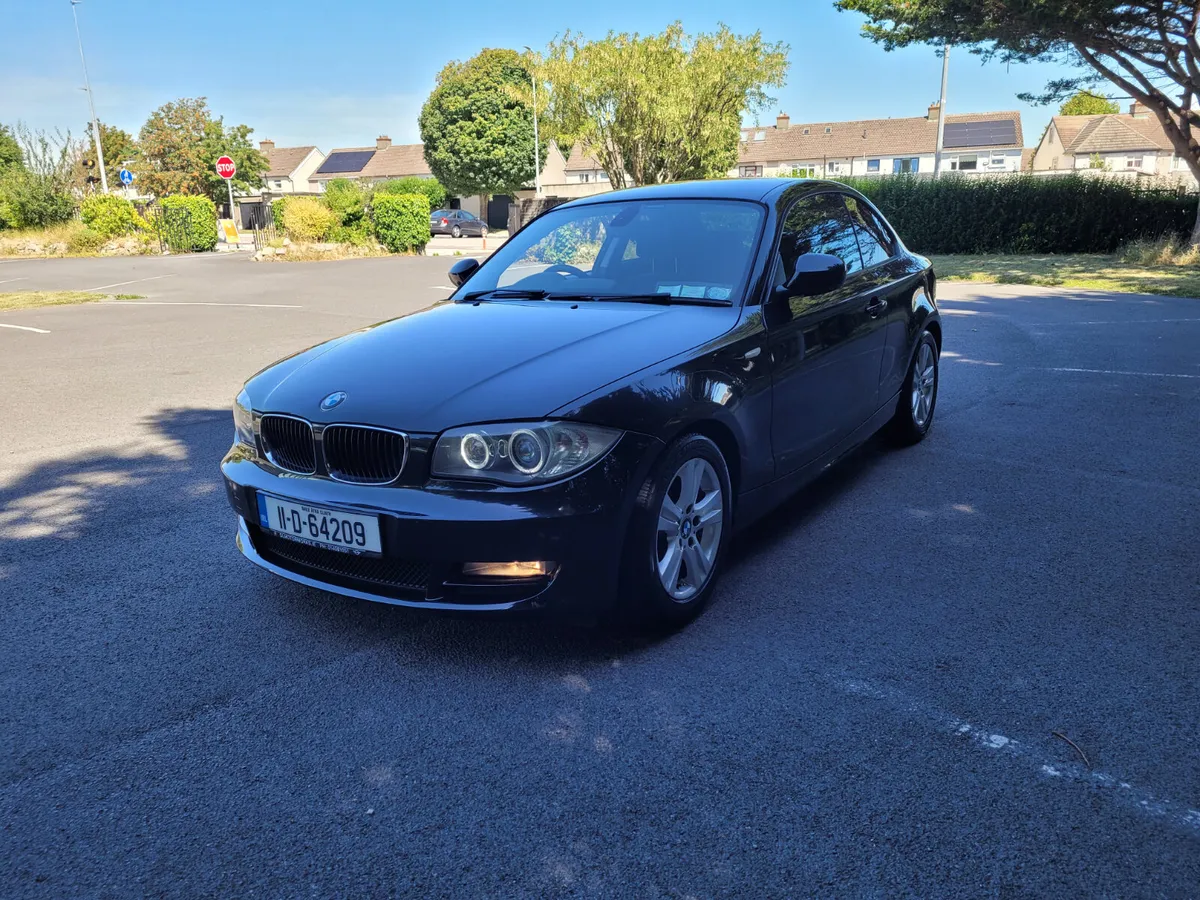 BMW  120i - Image 4
