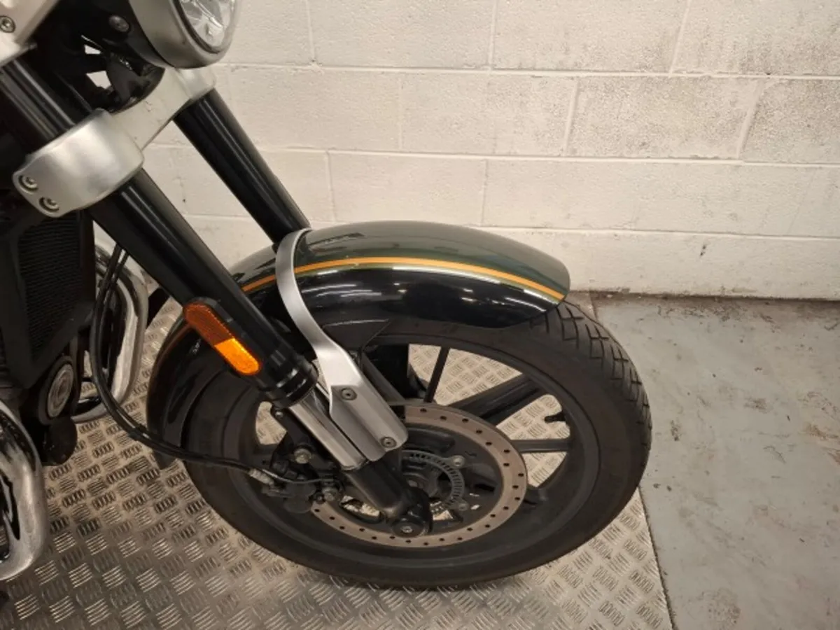 Royal Enfield Super Meteor 650 2023 - Image 3