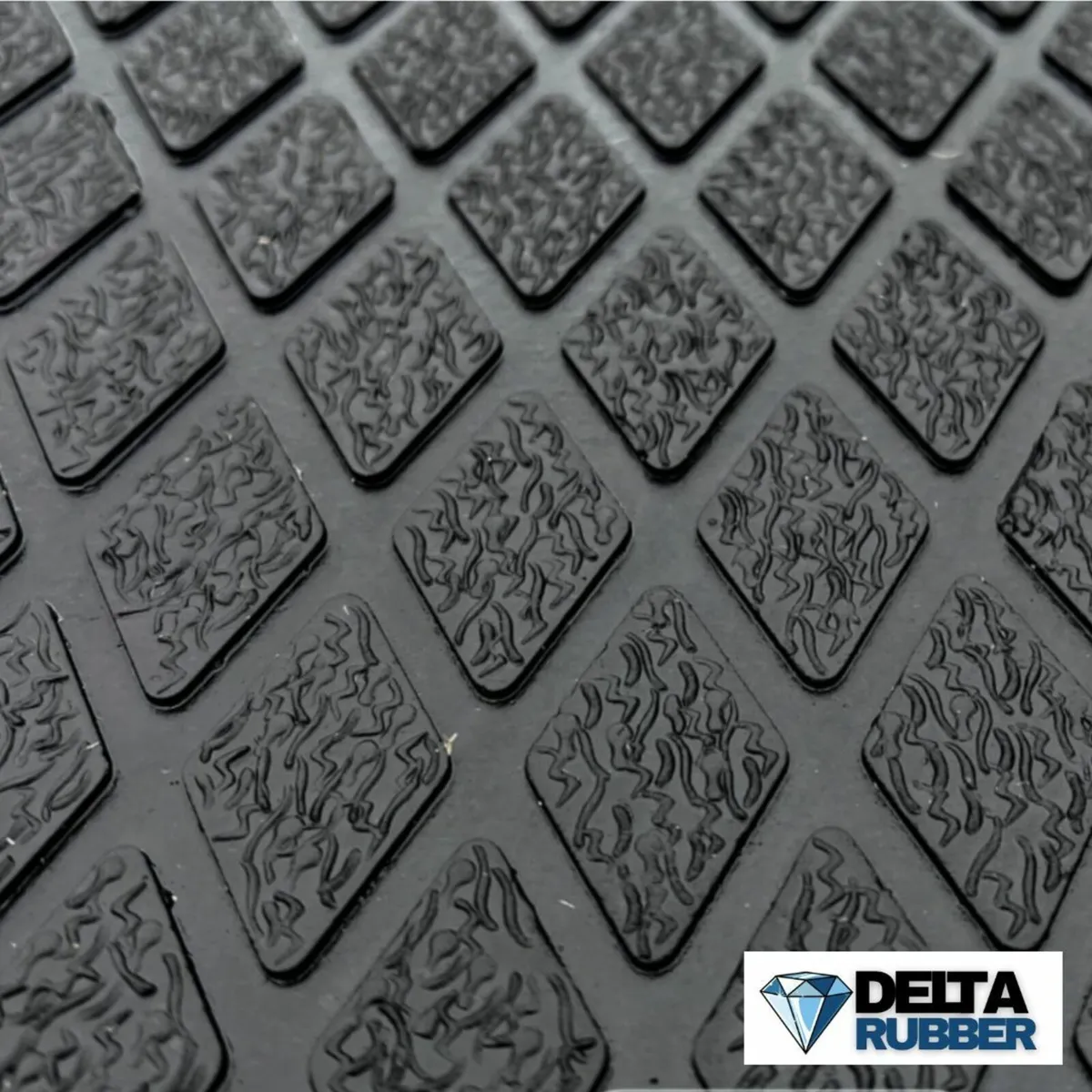 Anti-Slip Diamond Pattern Mat – 6x4ft, 12mm - Image 3