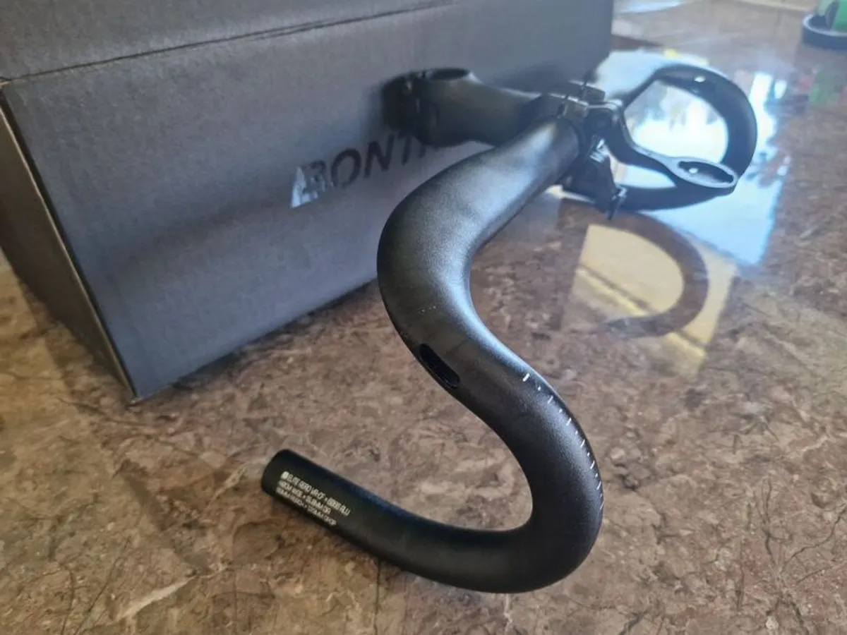 Bontrager Handlebar and Stem - Elite Aero VR-CF - Image 1
