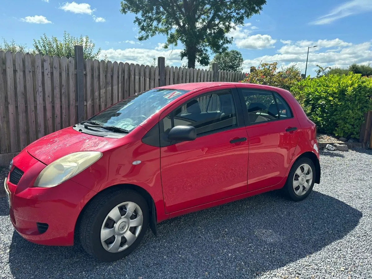 Toyota Yaris 2006 - Image 2