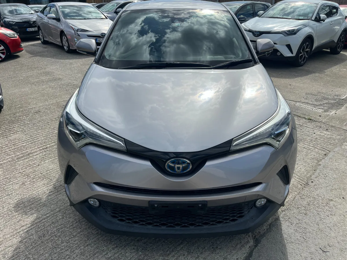 TOYOTA C-HR 2018, 1.8 HYBRID AUTO HIGH SPEC - Image 2