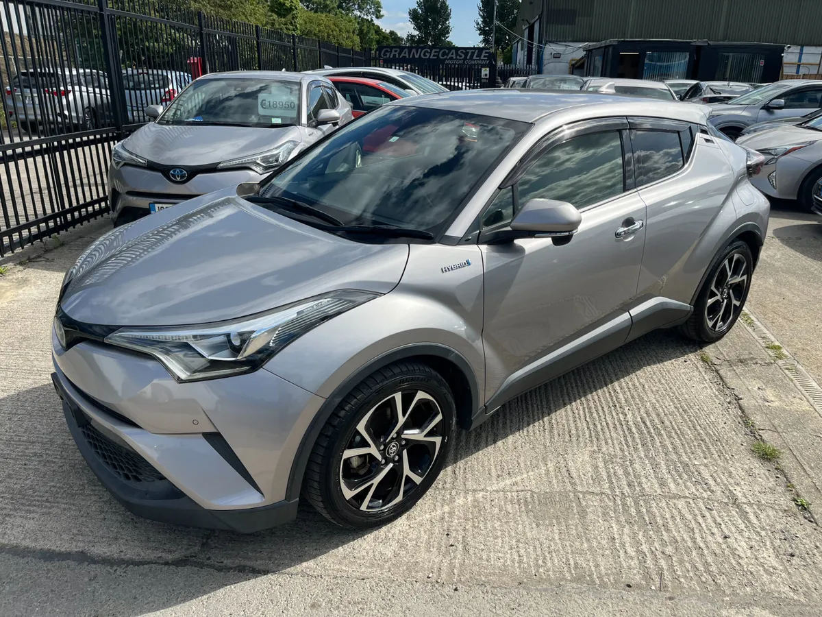 TOYOTA C-HR 2018, 1.8 HYBRID AUTO HIGH SPEC - Image 3