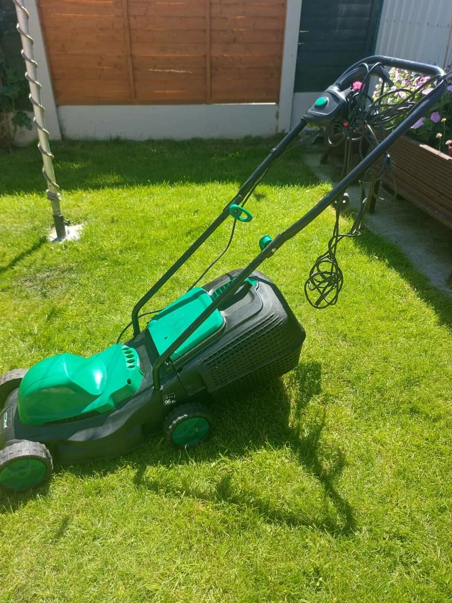 Electric lawnmower - Image 2