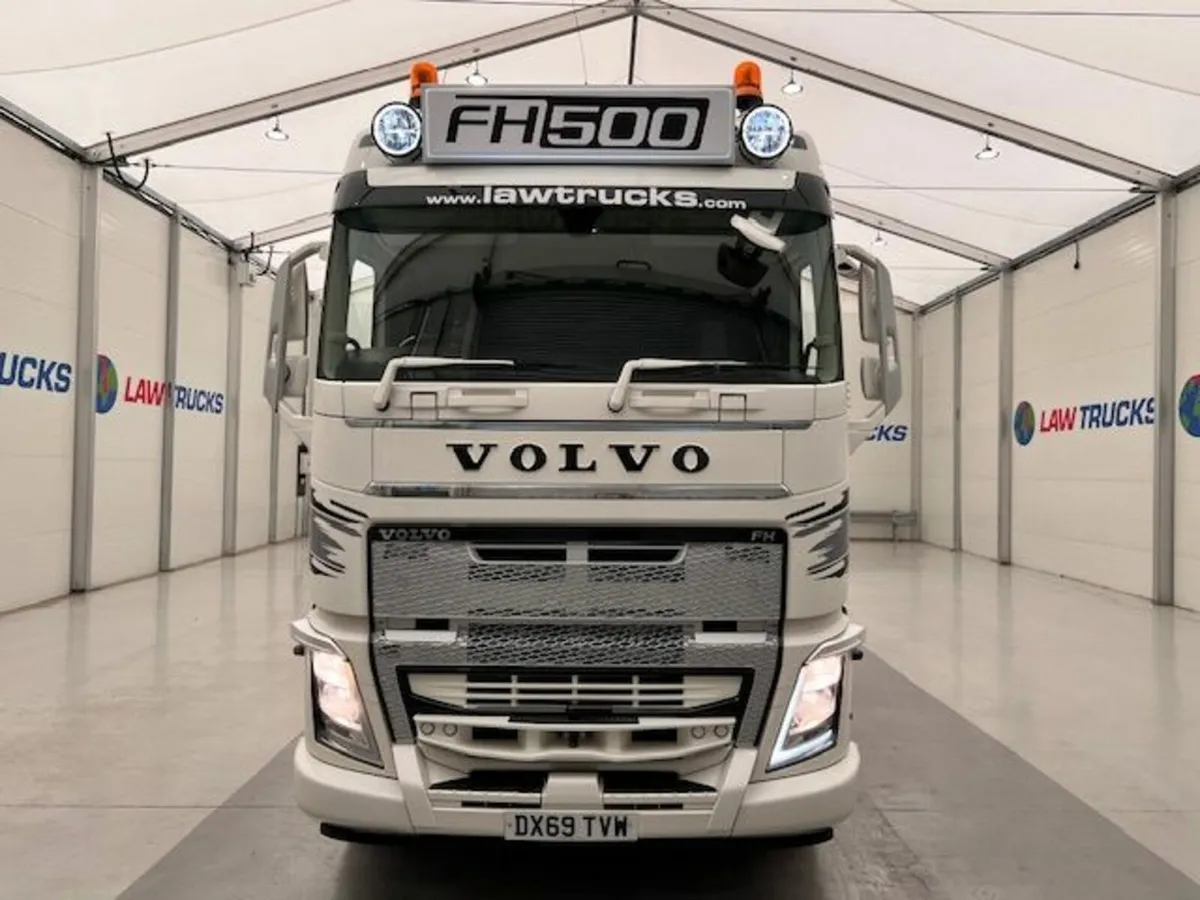 Volvo FH 500 6x2 Rear Lift Tractor Unit PTO - Image 2