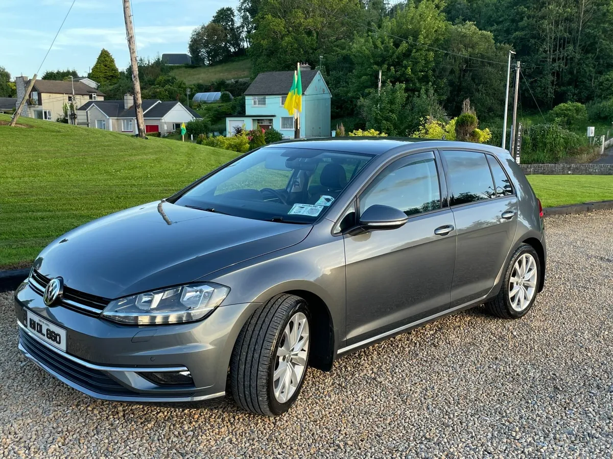 2019-Volkswagen Golf-Highline-1.6TDI - Image 2