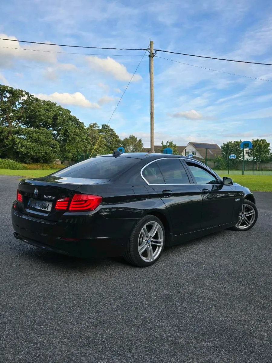 BMW 520D AUTOMATIC - Image 2