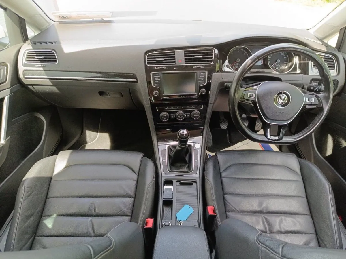 Volkswagen Golf 1.6 TDI 5DR 115HP Highline M5F Le - Image 4