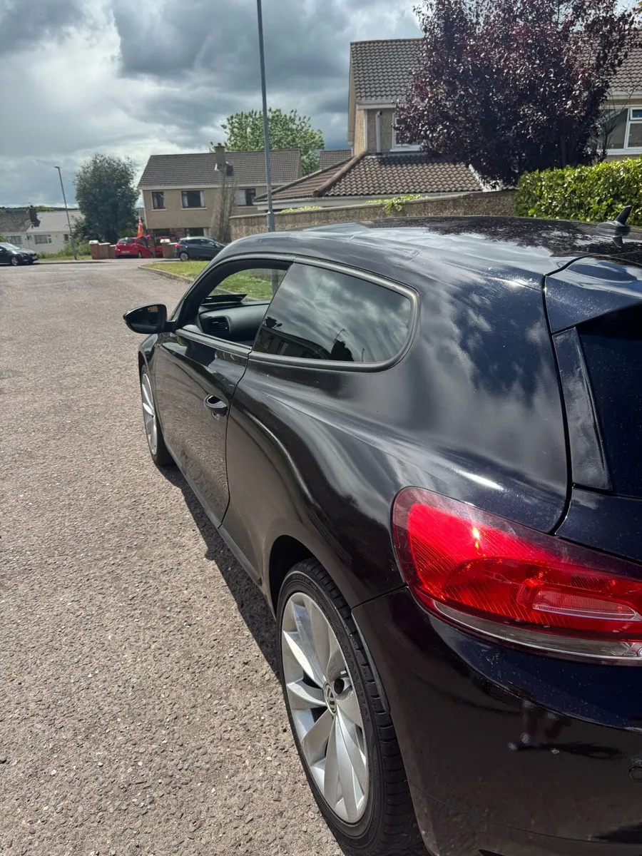 Volkswagen scirocco sport version . 2.0 TDI - Image 3