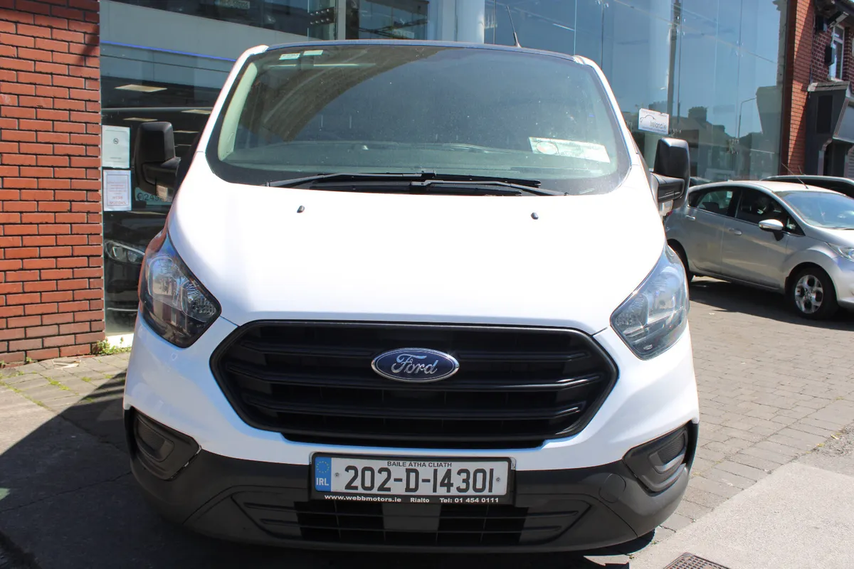 Ford Transit CUSTOM 2.0 2020 - Image 2