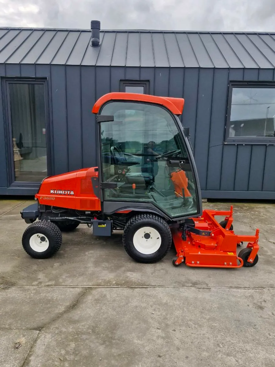 KUBOTA F3680 4X4 LAWNMOWER - Image 4
