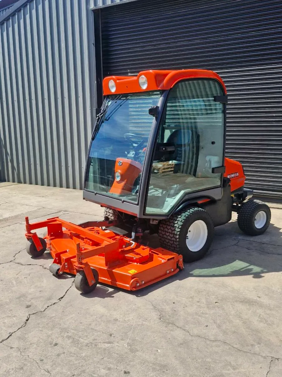 KUBOTA F3680 4X4 LAWNMOWER - Image 2