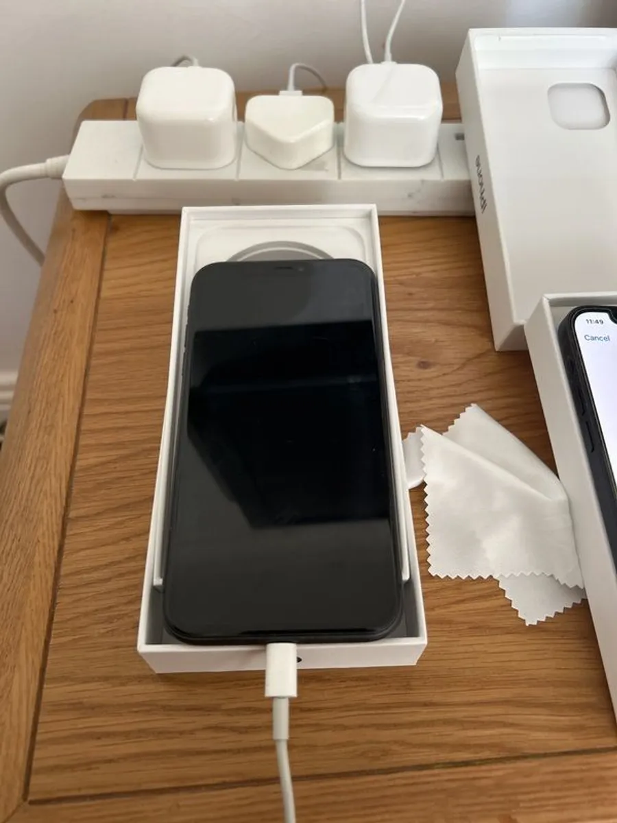 iphone - Image 4