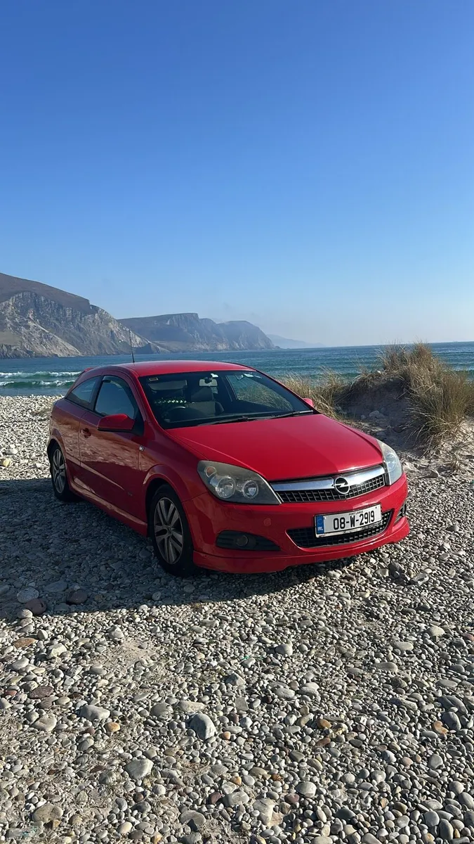 2008 Opel Astra GTC - Image 1