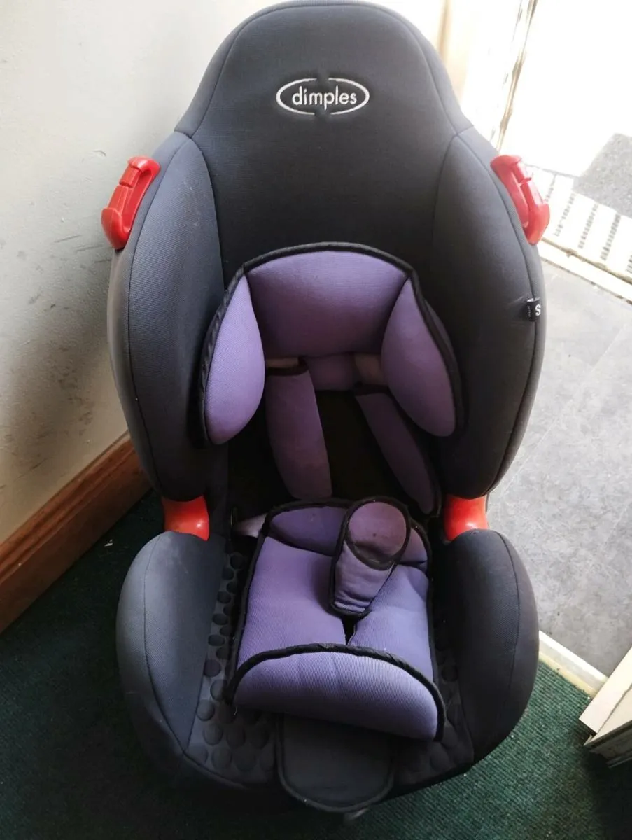 Children's car seat - Image 1
