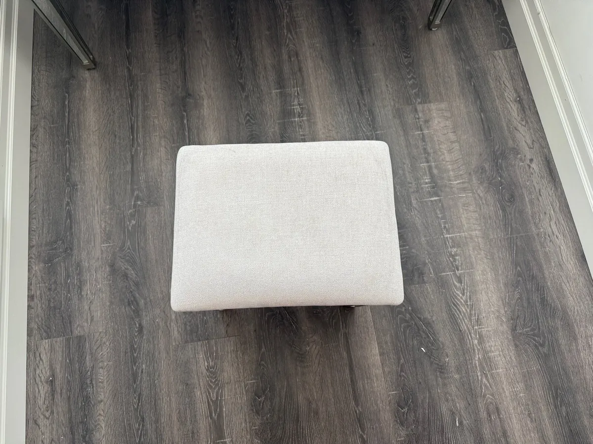 Table with chair - Image 4