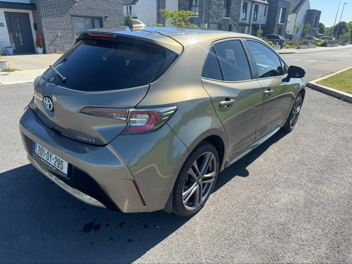 Toyota Corolla Hybrid - Image 3