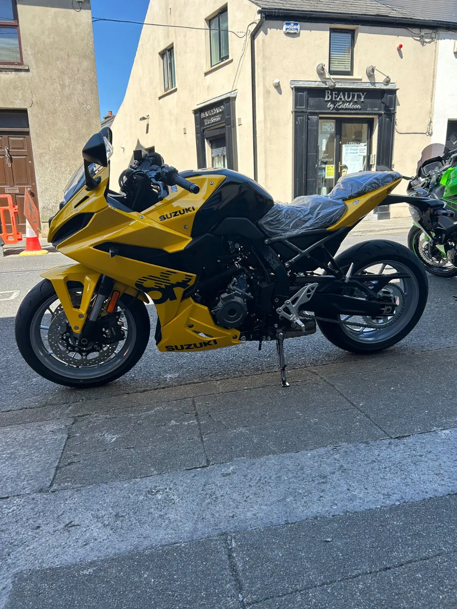 New Suzuki GSX-8R - Image 2